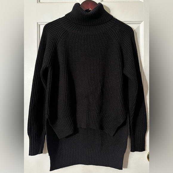 ARITZIA WILFRED FREE Lin Sweater Black 100% Merino Wool Hi Lo Turtleneck XS NICE - Picture 4 of 16
